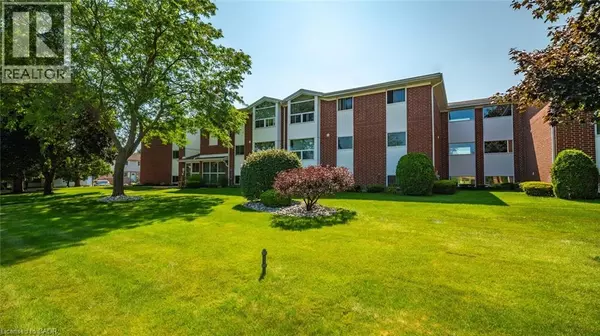 60 DONLY DR #303, Simcoe, ON N3Y5K3