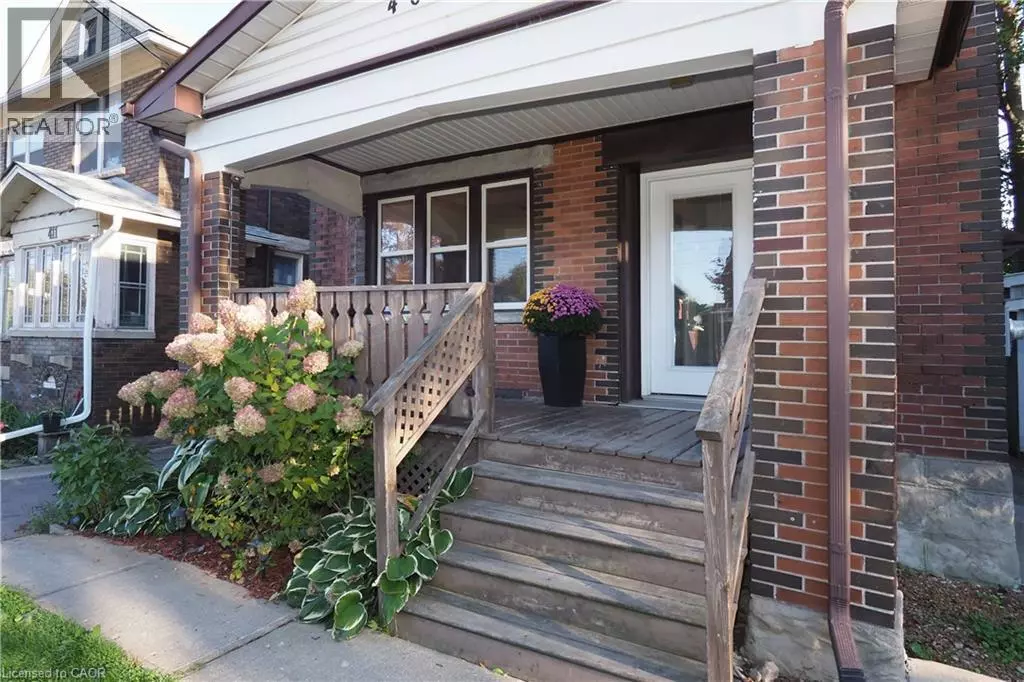 Kitchener, ON N2H5L3,409 WELLINGTON Street N