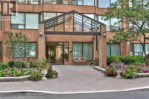 1270 MAPLE CROSSING BLVD #914, Burlington, ON L7S2J3