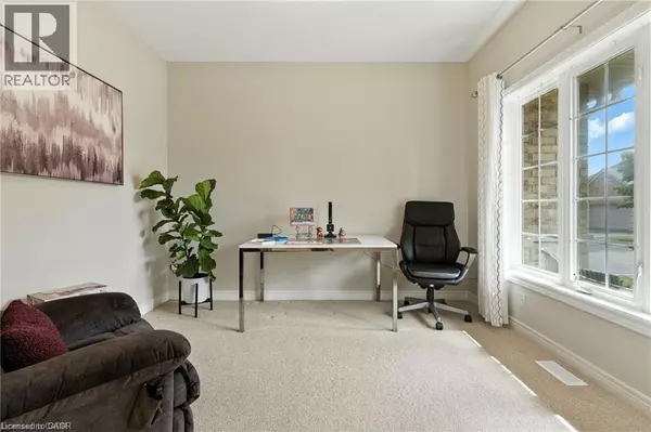 Binbrook, ON L0R1C0,310 SOUTHBROOK DR #20