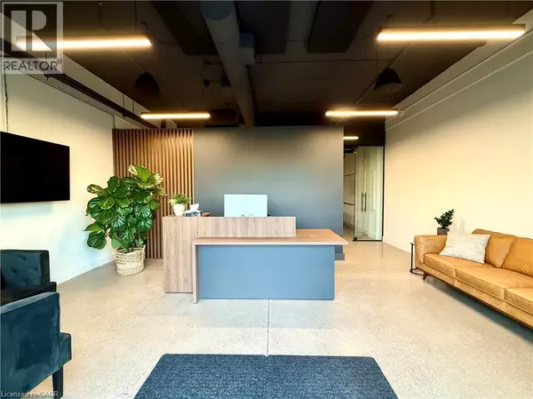 Oakville, ON L6L0H3,3485 REBECCA ST #107