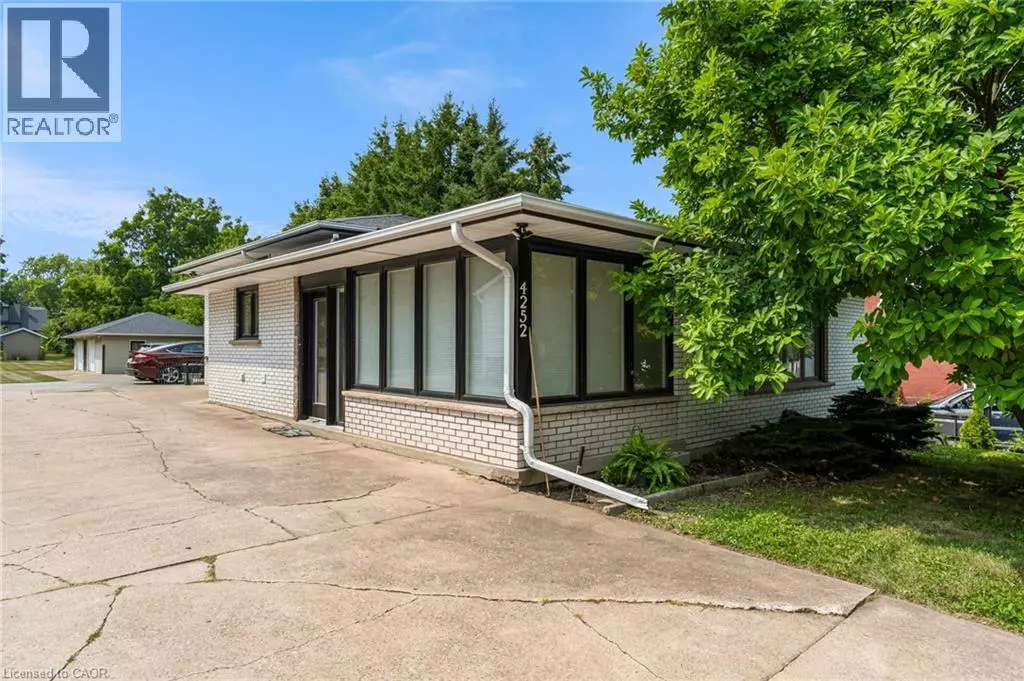 Lincoln, ON L0R1B0,4252 WILLIAM Street