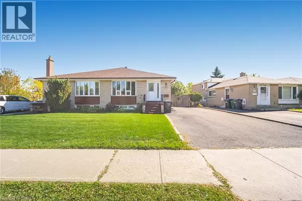 Brampton, ON L6T1H1,61 AVONDALE Boulevard