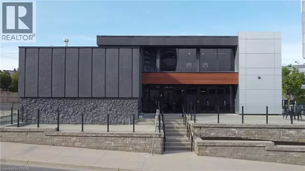 Kitchener, ON N2G1C8,618 KING ST West #A