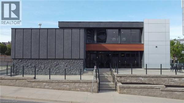 Kitchener, ON N2G1C8,618 KING ST West #A