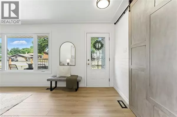 Cambridge, ON N1R4M2,54 GAIL Street
