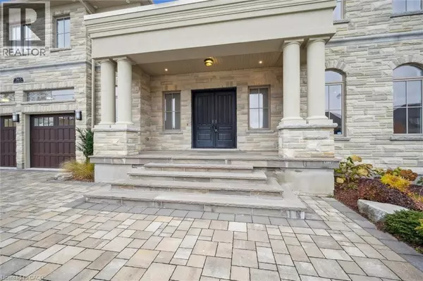 Waterloo, ON N2J4G8,565 MANOR RIDGE Crescent