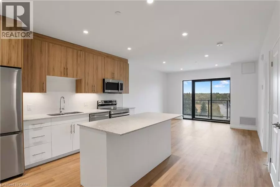 525 NEW DUNDEE RD #610, Kitchener, ON N2P0K8