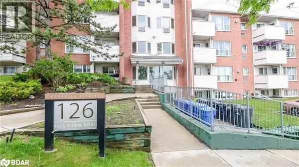 126 BELL FARM RD #113, Barrie, ON L4M6J3
