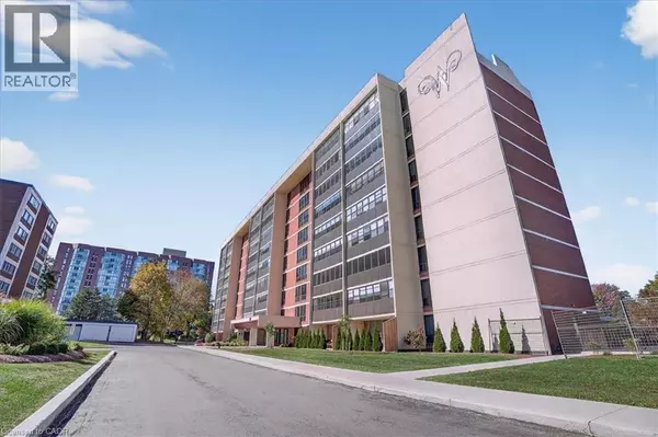 Waterloo, ON N2L5G6,65 WESTMOUNT RD North #108