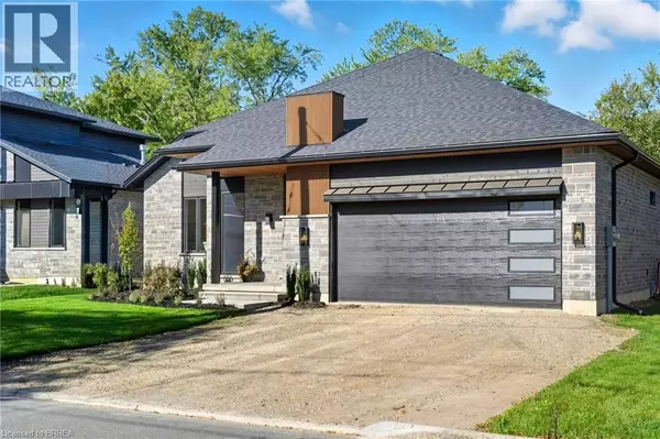 Brantford, ON N3T0S9,141 PARKSIDE Drive