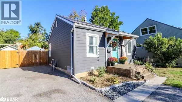 Orillia, ON L3V2T2,7 ALBANY Avenue