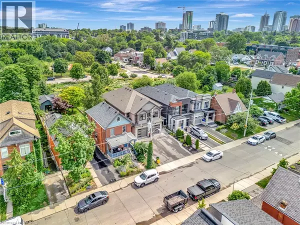 Hamilton, ON L8P2A6,74 MELBOURNE Street