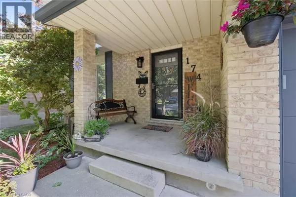 Waterloo, ON N2V1T7,174 SUNPOINT Crescent