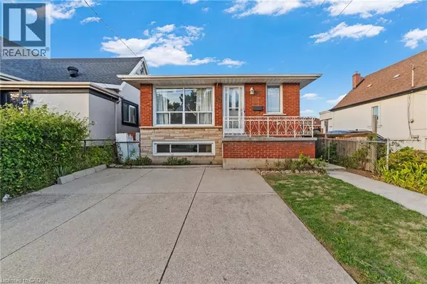 99 EDINBURGH Avenue, Hamilton, ON L8H2C6