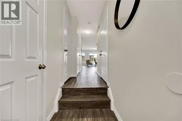 Kitchener, ON N2N3S2,252 COUNTRYSTONE Crescent