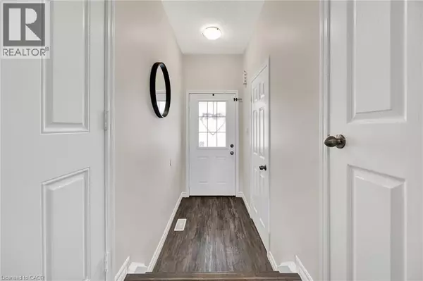 Kitchener, ON N2N3S2,252 COUNTRYSTONE Crescent