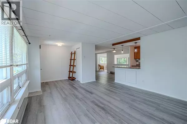 Innisfil, ON L9S1N5,85 HAWTHORNE Drive