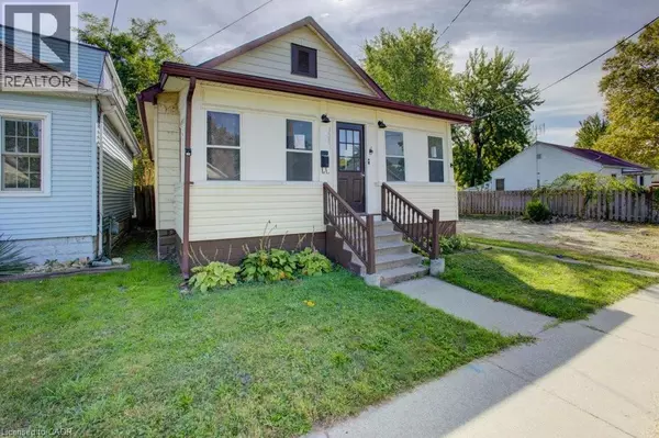 Windsor, ON N9C1R8,3587 BLOOMFIELD Road