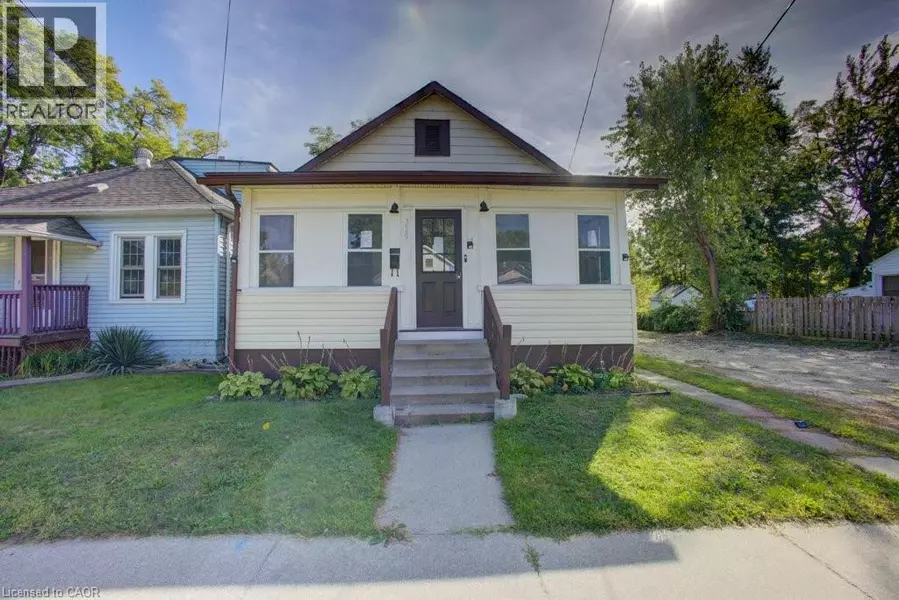 3587 BLOOMFIELD Road, Windsor, ON N9C1R8