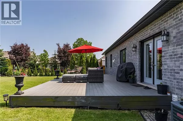 Port Dover, ON N0A1N7,6 BLUENOSE Drive