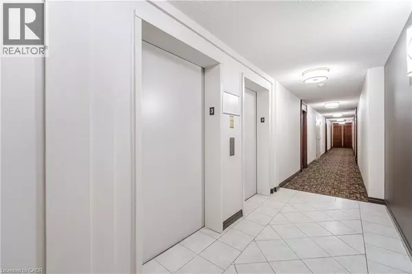 Mississauga, ON L5M6Z9,2545 ERIN CENTRE BLVD #306