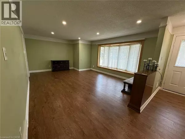 Waterloo, ON N2J2A2,91 WEBER Street S