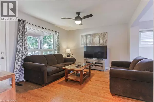 Brantford, ON N3S1H9,83 BALDWIN Avenue