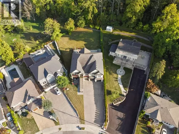 Stoney Creek, ON L8G3G5,82 MARGARET Avenue