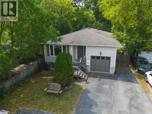 Kitchener, ON N2K1T2,9 MACVILLE AVE #A & B