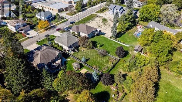 Kitchener, ON N2R1M8,430 CARYNDALE Drive