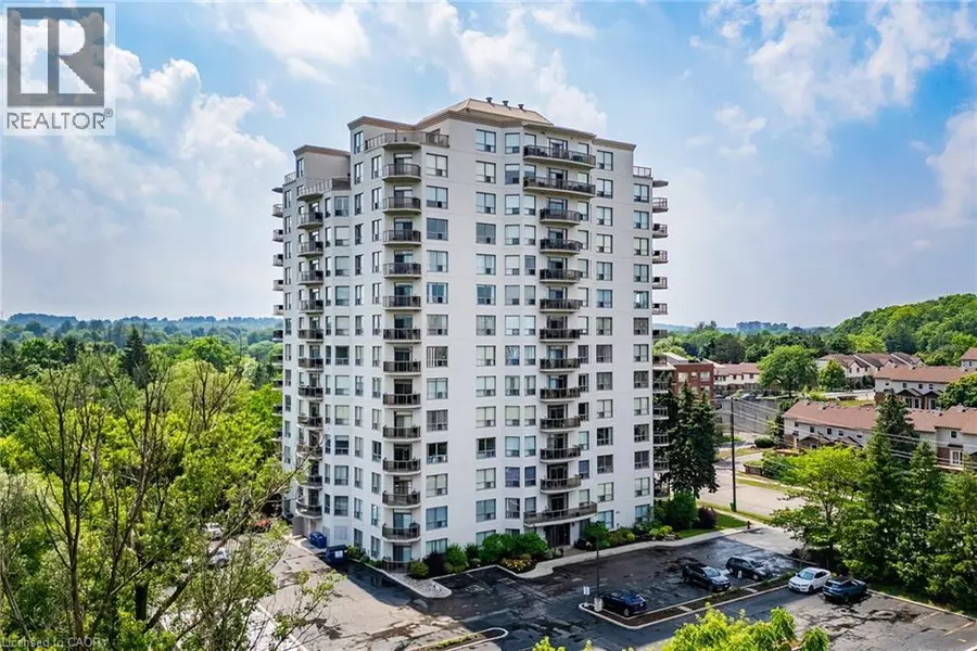 255 KEATS WAY #403, Waterloo, ON N2L6N6