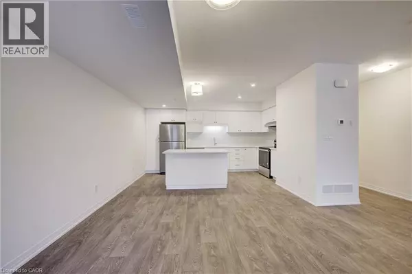 Kitchener, ON N2E0H8,38 URBANE Boulevard