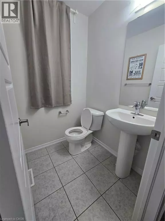 Niagara Falls, ON L2H3S3,8824 SOURGUM Avenue