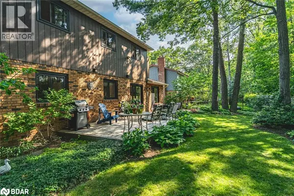 Barrie, ON L4N5N6,19 OAKRIDGE Drive