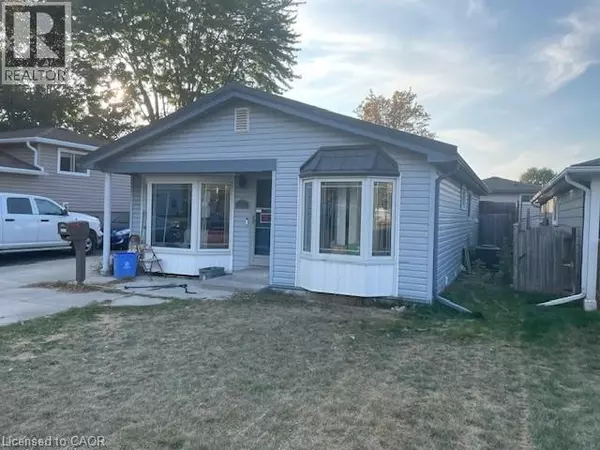 Kitchener, ON N2C1W5,156 TRAYNOR Avenue