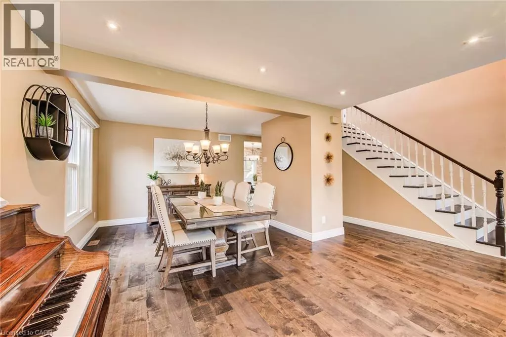 Waterloo, ON N2T1R3,295 WILTSHIRE Place