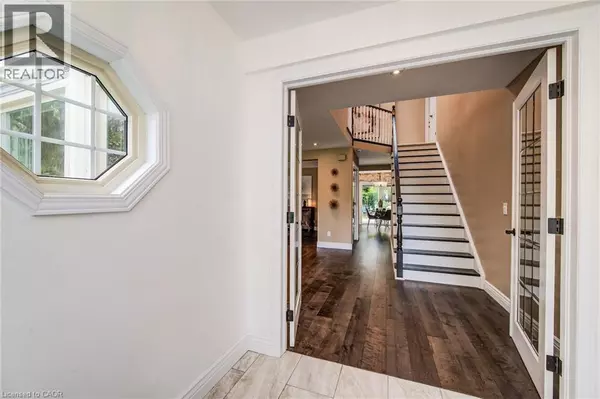 Waterloo, ON N2T1R3,295 WILTSHIRE Place