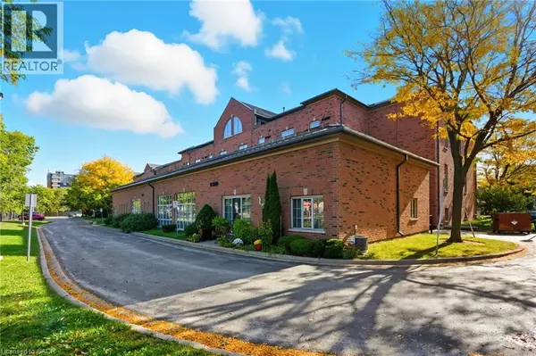 Waterdown, ON L8B1A9,262 DUNDAS ST East #311