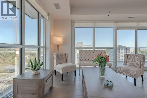 Oakville, ON L6K0H9,55 SPEERS RD #1603