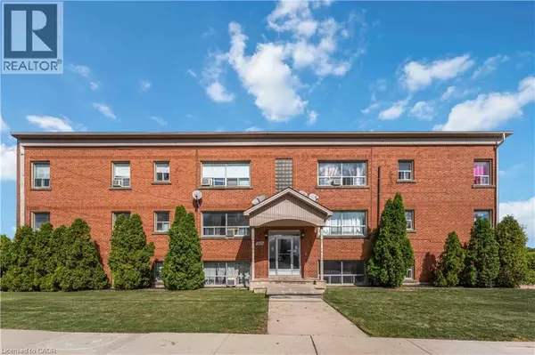 Hamilton, ON L8K1W8,2189 KING ST East #12