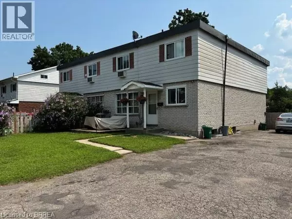 Brantford, ON N3R2L8,15 BRENDA Court