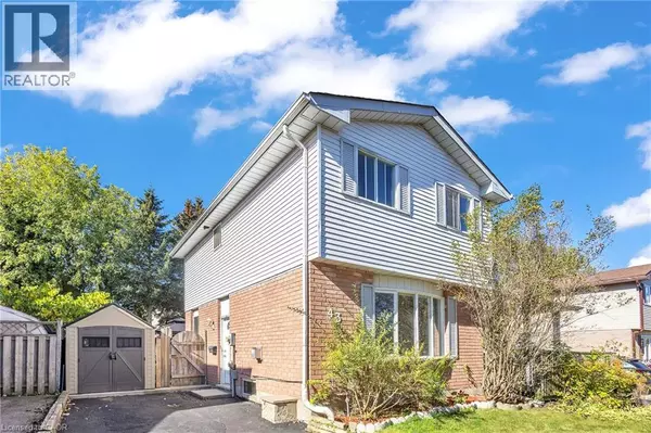 43 CONNELLY Drive, Kitchener, ON N2N2T7