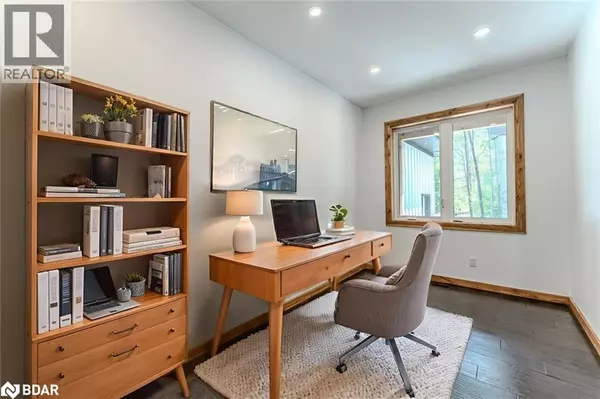 Bancroft, ON K0L1C0,24B BUCK HILL Road