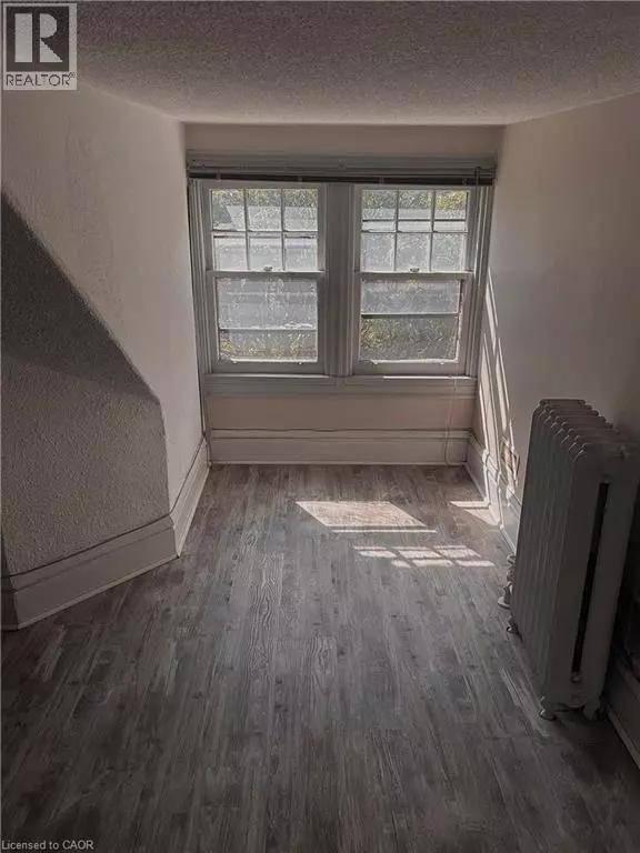 12 DUKE Street, Hamilton, ON L8P1X1