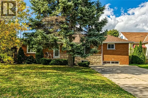 Hamilton, ON L9A3S3,1008 UPPER WELLINGTON Street Unit# Upper Suite