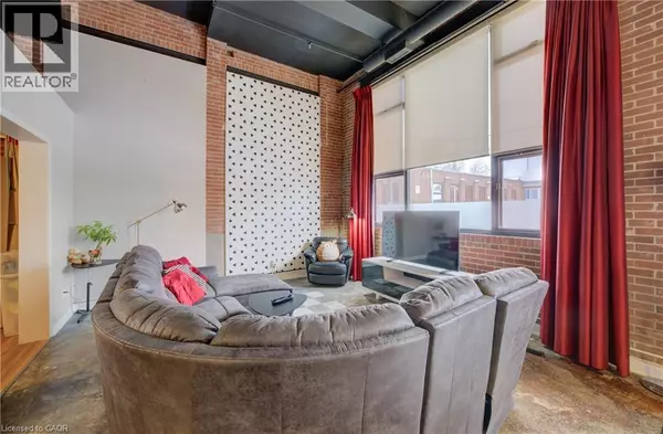 Cambridge, ON N1R4K4,85 SPRUCE ST #112