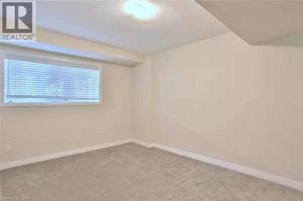 Kitchener, ON N2P0J2,19 SPORTSMAN HILL Street