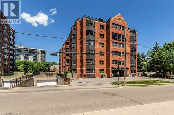 Kitchener, ON N2H6R7,20 ELLEN ST East #203