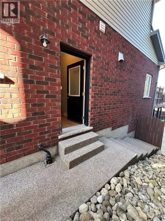 Kitchener, ON N2E0B5,941 AUDREY Place